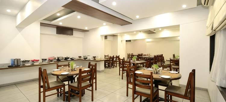 鲜红公园施里普里亚酒店(Crimson Park Shripriya-Nathdwara)图片