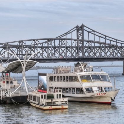 葫芦岛+丹东+盘锦4日3晚跟团游