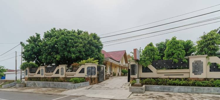 红多兹伊斯兰酒店@莫拉花园邦戈酒店(RedDoorz Syariah @ Mora Garden Bungo)图片