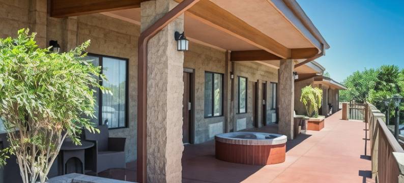 本森 I-10 公路 304 号出口凯艺酒店(Quality Inn Benson I-10 Exit 304)图片