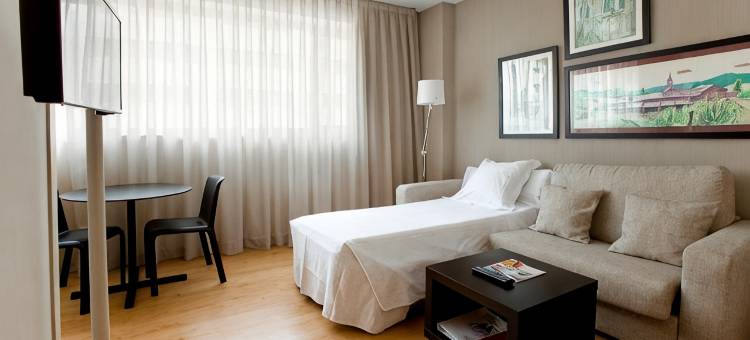 巴萨罗那雅典娜公寓酒店(Aparthotel Atenea Barcelona)图片
