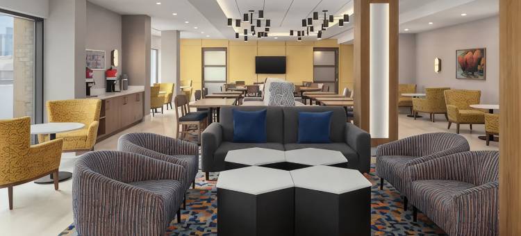 蒙特利尔东安茹希尔顿欢朋酒店(Hampton Inn by Hilton Montreal East Anjou)图片
