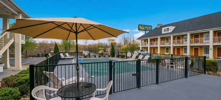 约翰逊城 I-26 17 号出口凯艺酒店(Quality Inn Johnson City I-26 Exit 17)图片