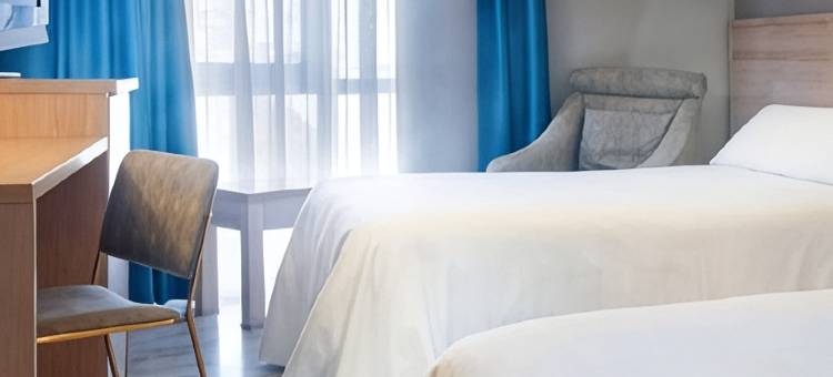 普埃托利亚诺酒店(Hotel Puertollano)图片