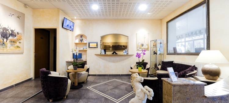 库尔餐厅酒店(Logis Hôtel Restaurant le Cours)图片