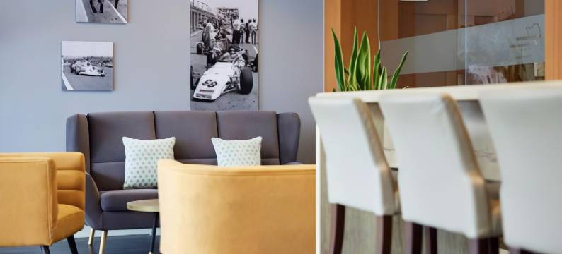 纽博格林赛车林德纳酒店(Nuerburgring Motorsport Hotel)图片