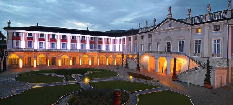 福娜罗丽别墅皇宫酒店(Villa Fenaroli Palace Hotel)图片