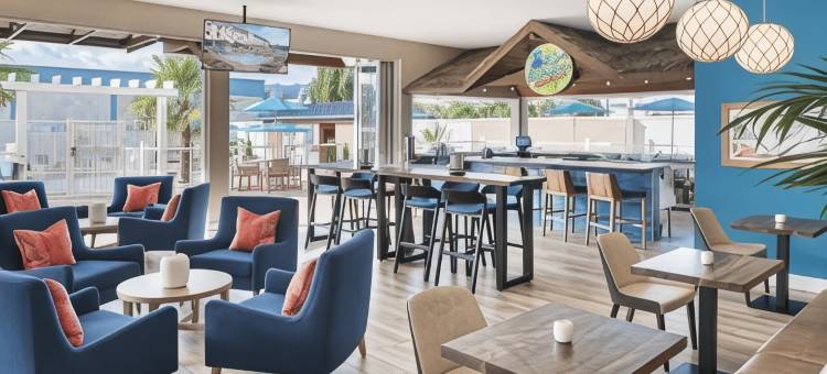 玛格丽塔维尔的指南针在梅德福(Compass by Margaritaville Medford)图片