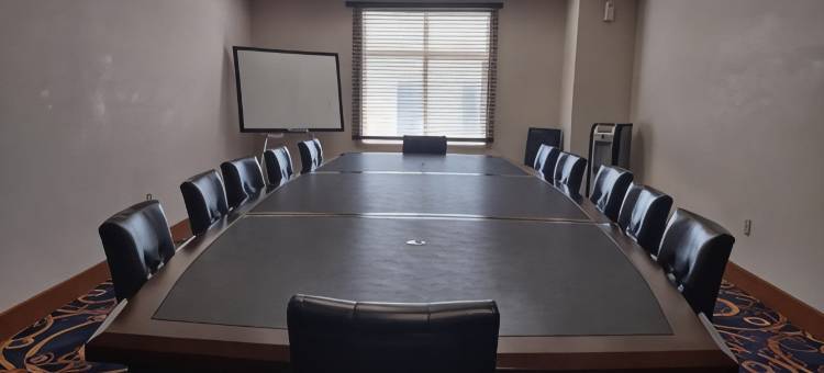 温德姆戴斯酒店及套房，萨斯喀彻温堡(Days Inn & Suites by Wyndham Fort Saskatchewan)图片