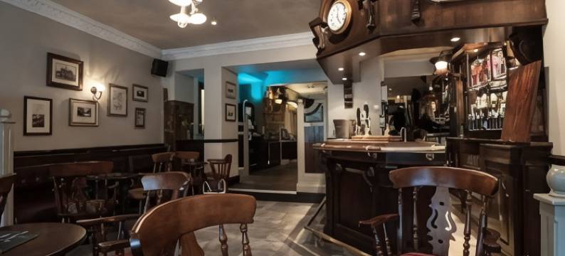 客栈牛排屋旅馆(The Tavern - Steakhouse and Lodge)图片