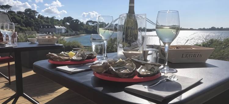 勒斯安格斯水疗公寓酒店(Hôtel la Baie des Anges, Son Spa Marin & sa Piscine Couverte et chauffée)图片