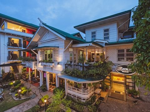 罗斯维尼尔酒店