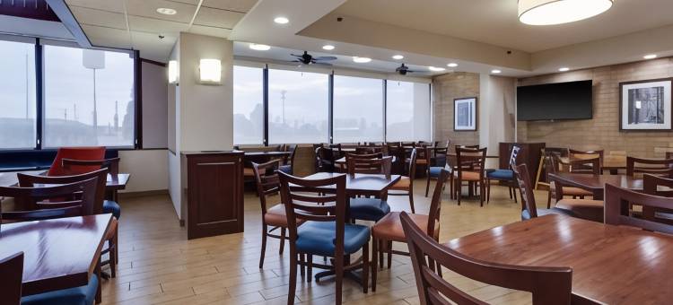 塞克斯顿梨树旅馆(Pear Tree Inn Sikeston)图片