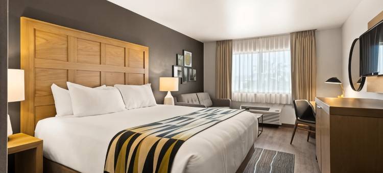 雷丁牛津套房酒店(Oxford Suites Redding)图片