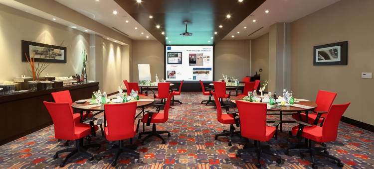 达曼商业园诺富特酒店(Novotel Dammam Business Park)图片
