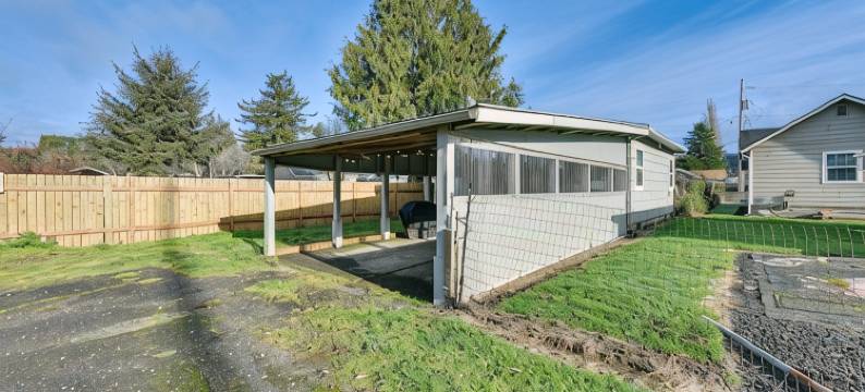 宠物友好的霍奎亚姆小屋，有河流通道！(Pet-Friendly Hoquiam Cottage w/ River Access!)图片