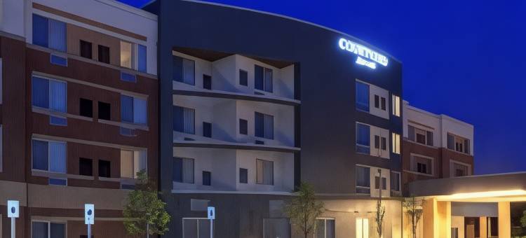 底特律法明顿山万怡酒店(Courtyard Detroit Farmington Hills)图片