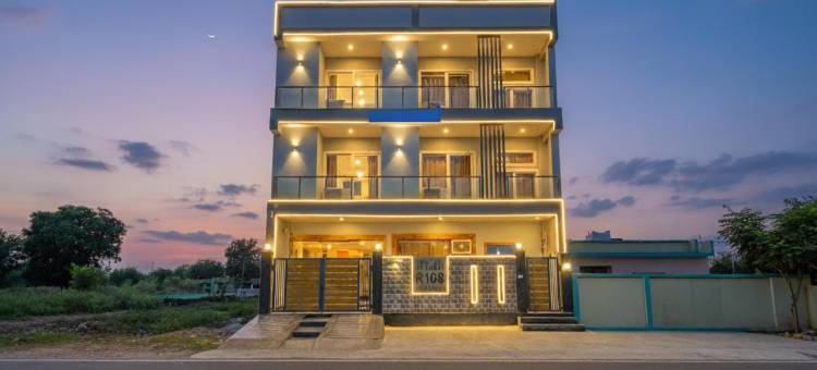 Fabhotel 维拉亚杰(FabHotel the Viraaj - Gaur City Mall)图片