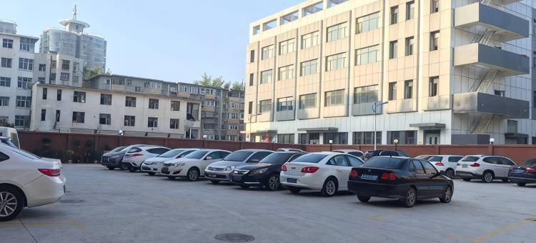 鸿果时尚酒店(河南博物院国贸360店)图片