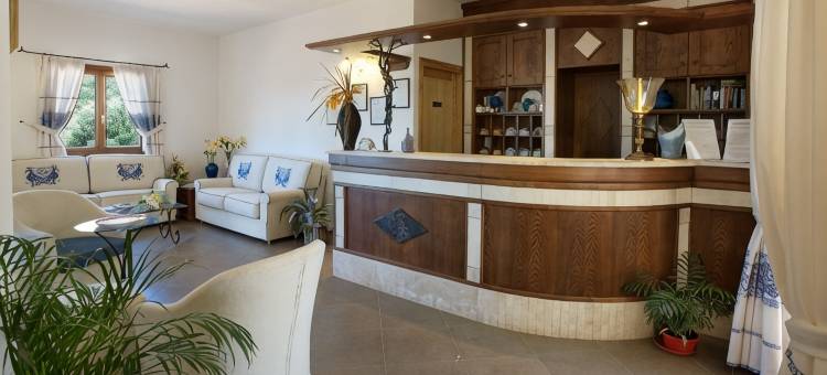 瑞雷斯瓦尔卡拉那酒店(Hotel Valkarana Country Relais)图片