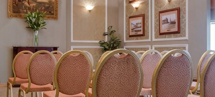 丽柏酒店-摩尔曼斯科珀丽阿尔尼苏里(Cosmos Murmansk Hotel)图片