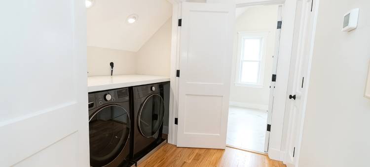 纽黑文安妮女王: 耶鲁大学 & Downtown 宽敞度假屋(The Queen Anne: Spacious New Haven Retreat, Close to Yale & Downtown)图片
