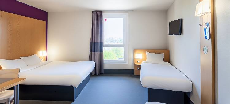 里永克莱蒙特费朗酒店(B&B Hôtel Clermont Ferrand Nord Riom)图片