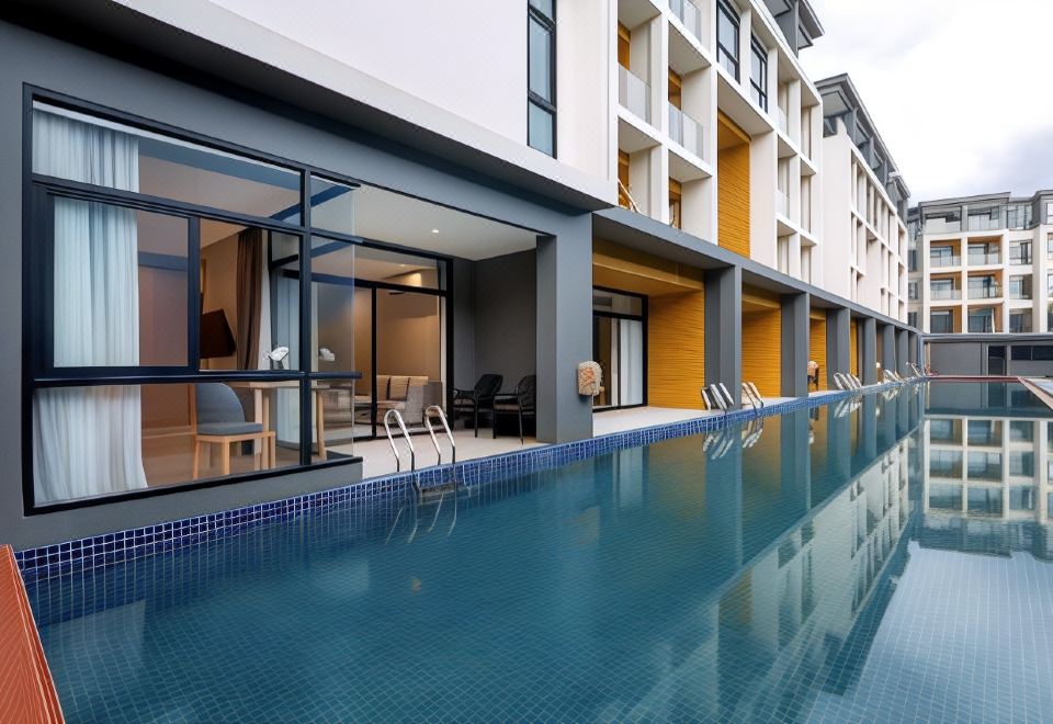 Wyndham Garden Naithon Phuket Hotel Overview