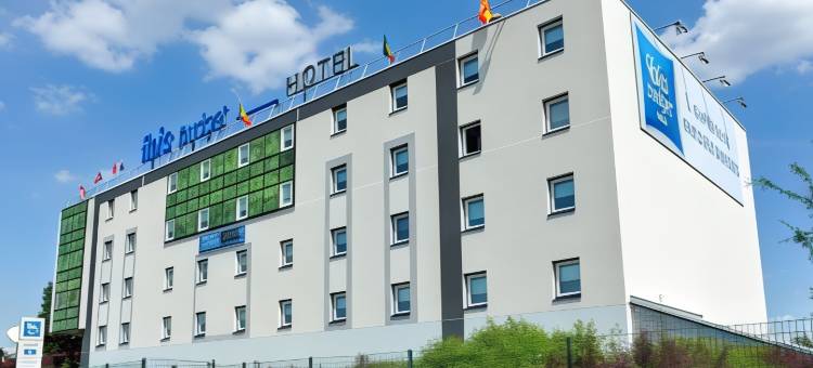 宜必思快捷马恩河谷蓬托孔博酒店(Ibis Budget Marne la Vallée Pontault Combault)图片