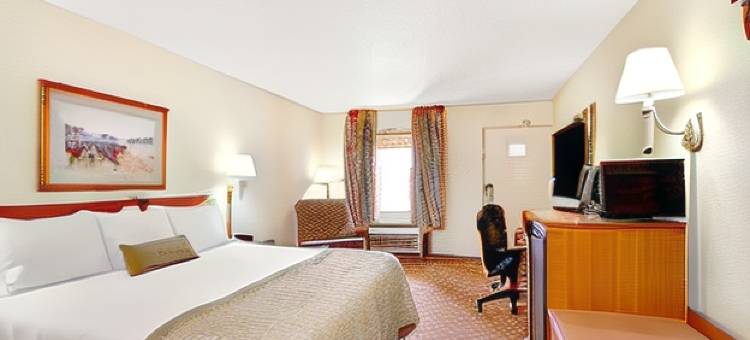 西孟斐斯华美达酒店(Ramada by Wyndham West Memphis)图片