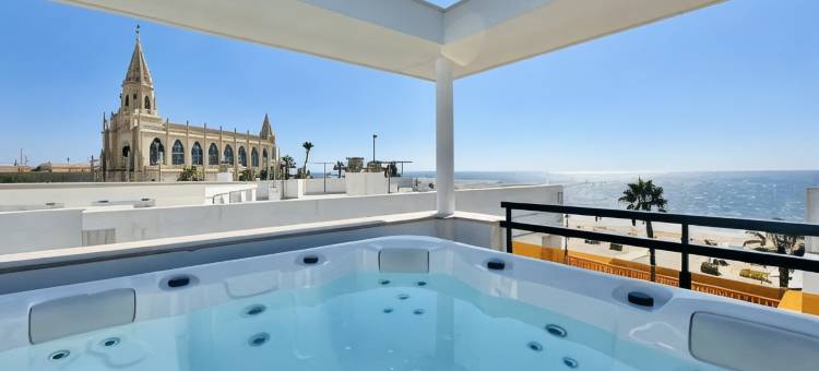 鲁兹码头公寓酒店(Hotel Apartamentos Marina Luz)图片
