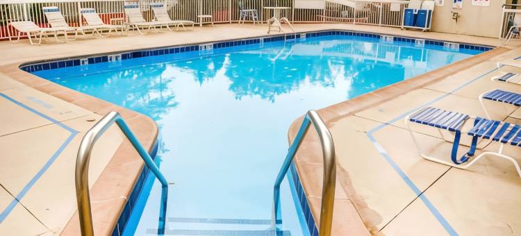 新坎伯兰速8温德姆酒店(Super 8 by Wyndham New Cumberland)图片