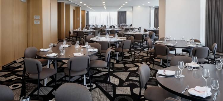 蒙特利尔拉瓦尔万怡酒店(Courtyard  Montreal Laval)图片