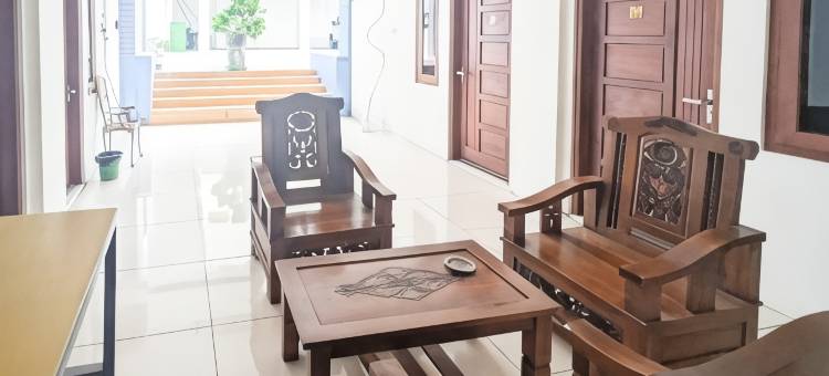 Hotel Gunting Asri Ngawi RedPartner图片