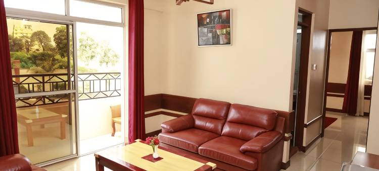 梅鲁斯洛珀斯酒店(Meru Slopes Hotel)图片