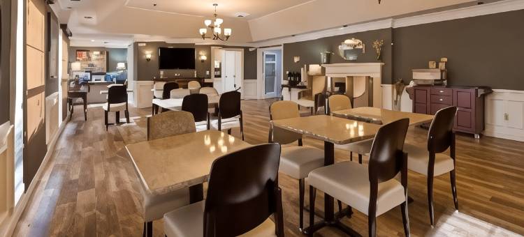 斯普林希尔贝斯特韦斯特套房酒店(Best Western Spring Hill Inn  Suites)图片