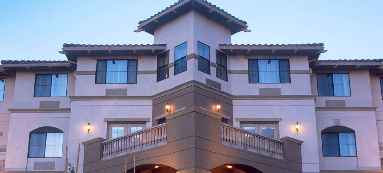 智选假日套房酒店匡(Holiday Inn Express & Suites Marina - State Beach Area)图片
