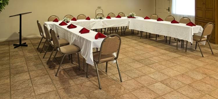 福特摩尔伊克诺旅馆及套房(Econo Lodge Inn & Suites Columbus Near Fort Benning)图片