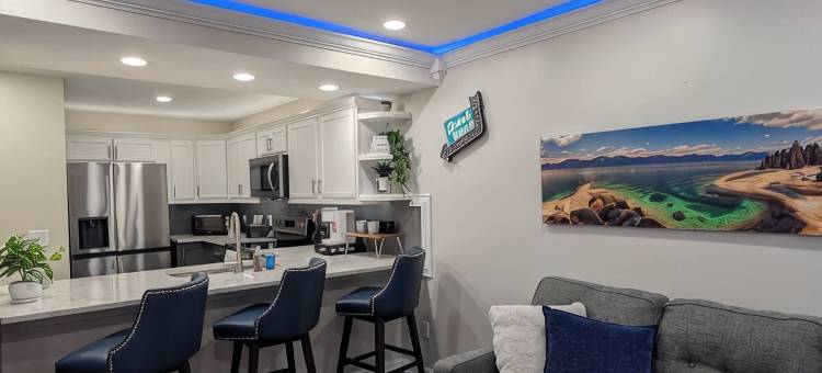 Renovated 3 bd 2.5 bath centrally located next to MTSU/Night life/Restaurants/DT图片