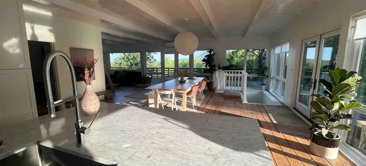 Omg步行可至Zoom Flume，环绕式露台、美丽日出的现代乡村民宿.(Omg Modern Country House Wrap Around Deck Beautiful Sunrise Walk to Zoom Flume.)图片