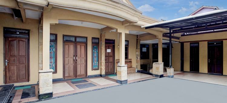 巴厘巴板O酒店靠近塔曼贝鲁昂马杜(原棕榈咖啡旅馆)(Hotel O Balikpapan Near Taman Beruang Madu Formerly Palm Cafe Inn)图片
