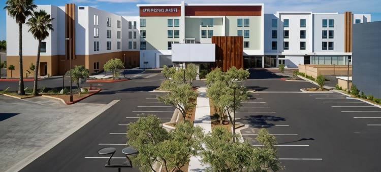 拉加尔托唐尼SpringHill Suites酒店(SpringHill Suites Los Angeles Downey)图片