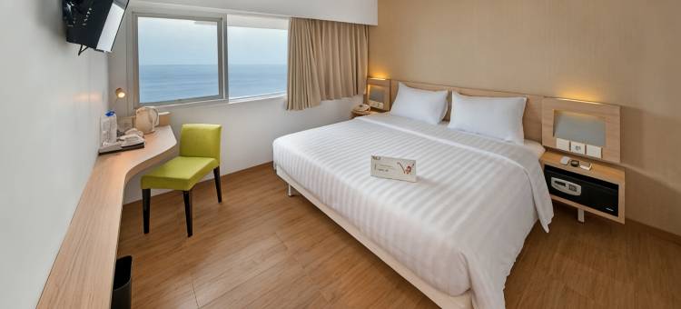 万鸦老瑞兹臻选梅加玛斯酒店(Whiz Prime Hotel Megamas Manado)图片
