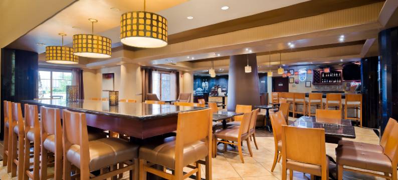 Best Western Premier KC Speedway Inn  Suites图片
