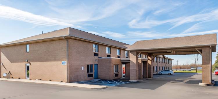 诺贝斯维尔凯艺酒店-印第安纳波利斯(Quality Inn Noblesville-Indianapolis)图片