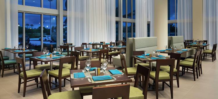 迈阿密多拉希尔顿逸林酒店(DoubleTree by Hilton Miami Doral)图片