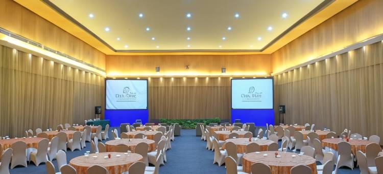 三宝垄橡树翡翠会议酒店(Oak Tree Emerald Hotel & Conventions Semarang)图片