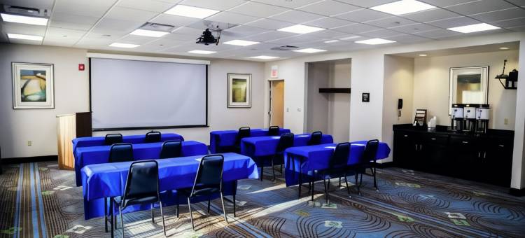 莎朗欢朋酒店(Hampton Inn & Suites Sharon)图片