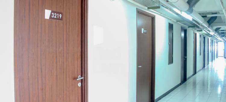 RedLiving Apartemen Gunung Putri Square - Abidin Room Tower Pinus图片