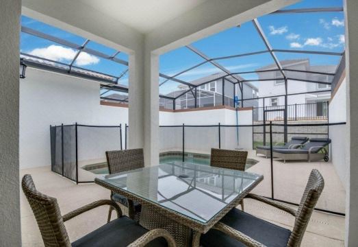 Luxury Champions Gate Town Home 4 Bedroom Townhouse by RedAwning Hotel Overview